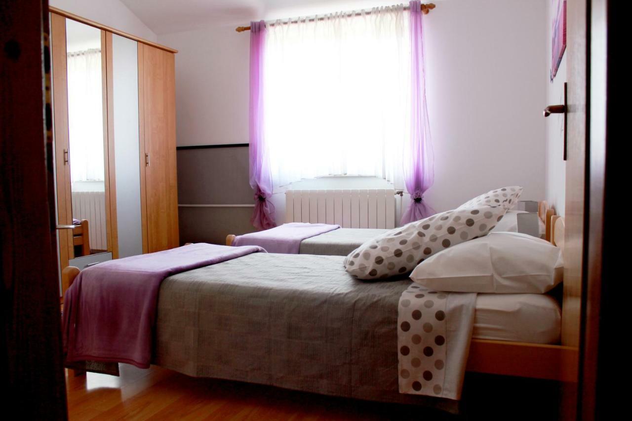 Apartment Nela Vinkuran Buitenkant foto
